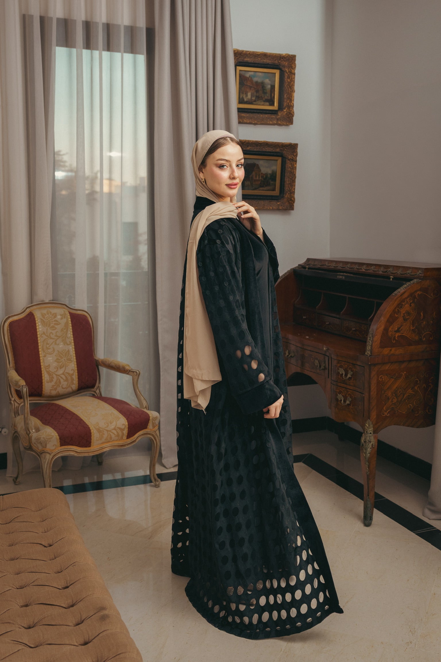 Layali Ramadan Abaya
