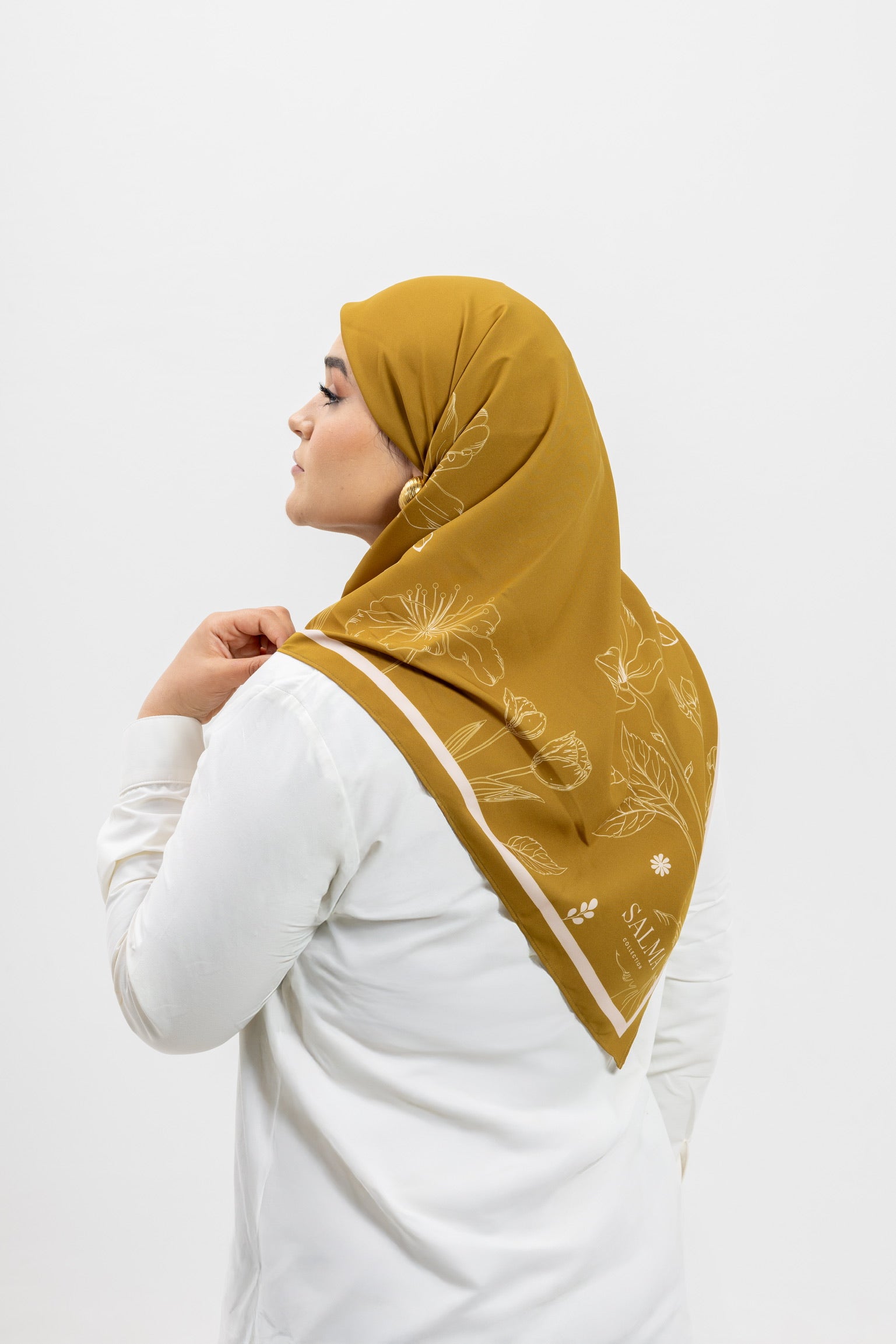 Salma’s Signature Scarf